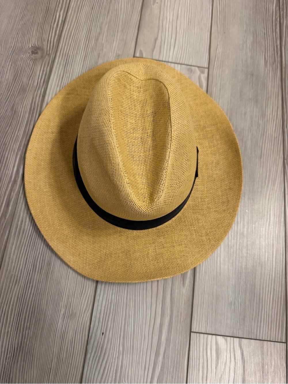 WoMen's Straw Fedora Hat in Tan with Black Band. Worn once.